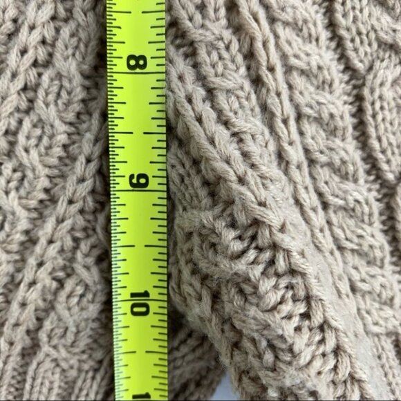 OAK  & Fort Beige Sweater Shorts - Picture 4 of 9